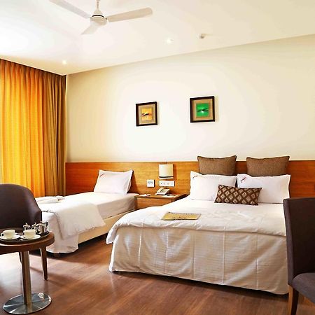 סטרה Hotel Preeti Executive מראה חיצוני תמונה