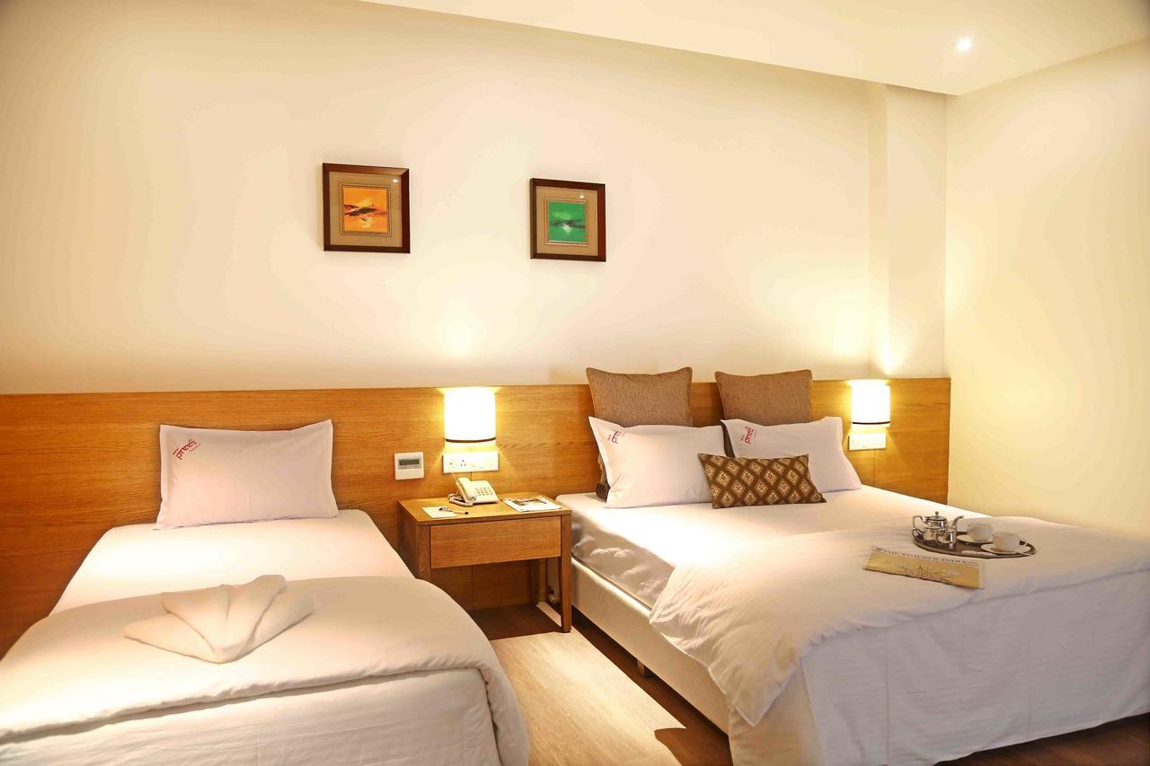 סטרה Hotel Preeti Executive מראה חיצוני תמונה